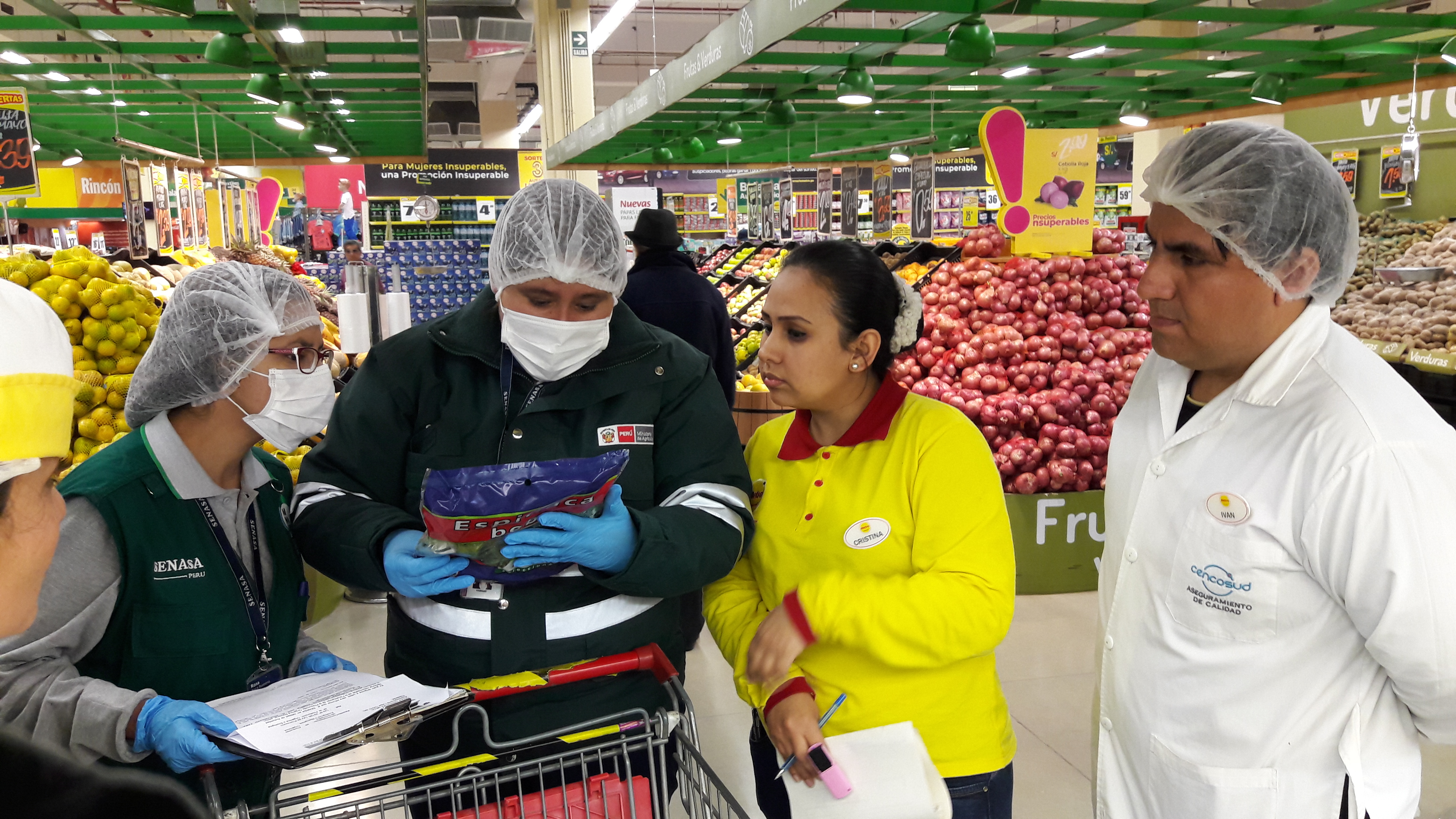 Senasa Inspecciona Expendio De Productos Org Nicos En Supermercados De